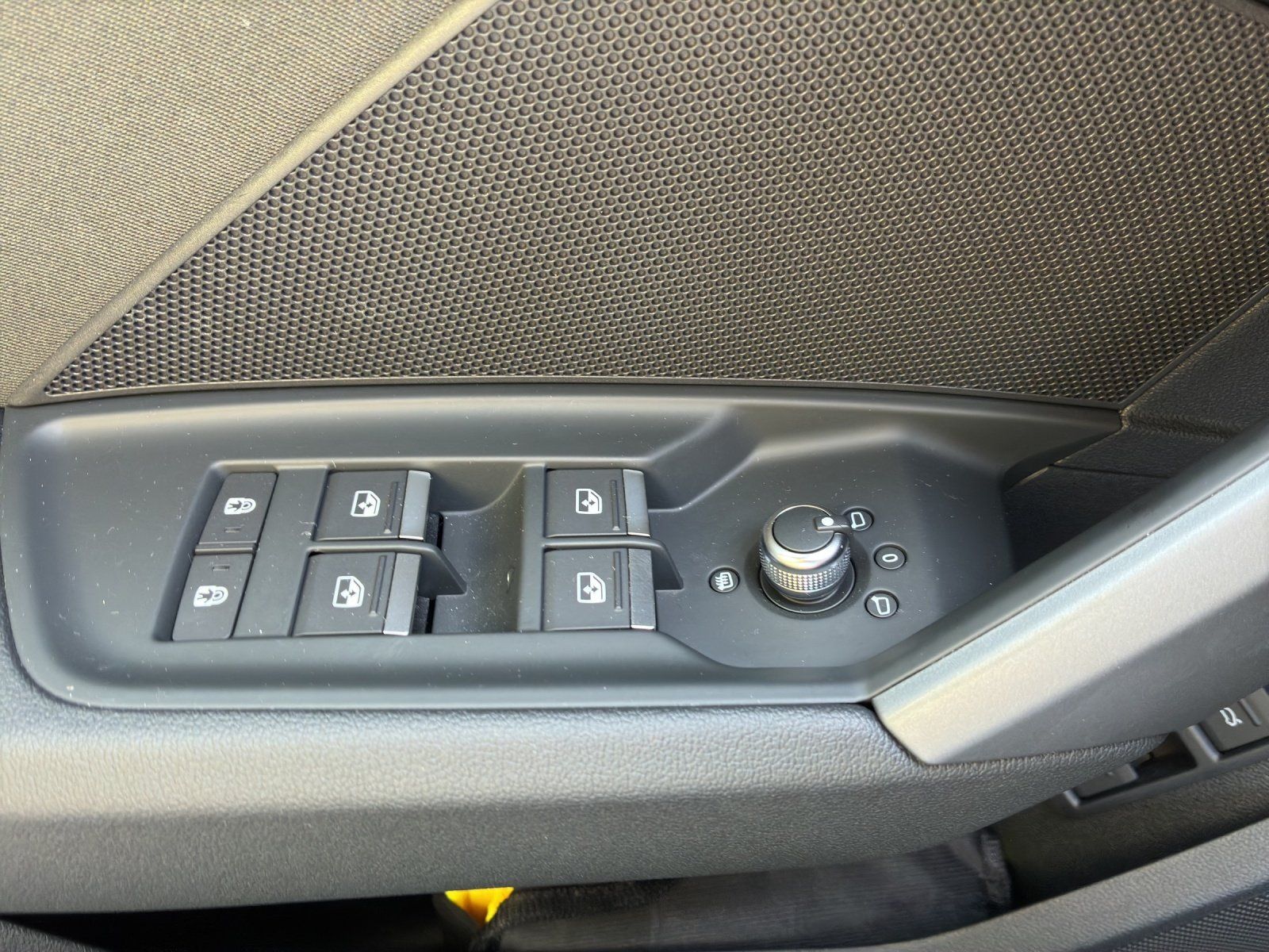 Fahrzeugabbildung Audi A3 Sportback 40 TFSI e S tronic Kamera,LED,Navi
