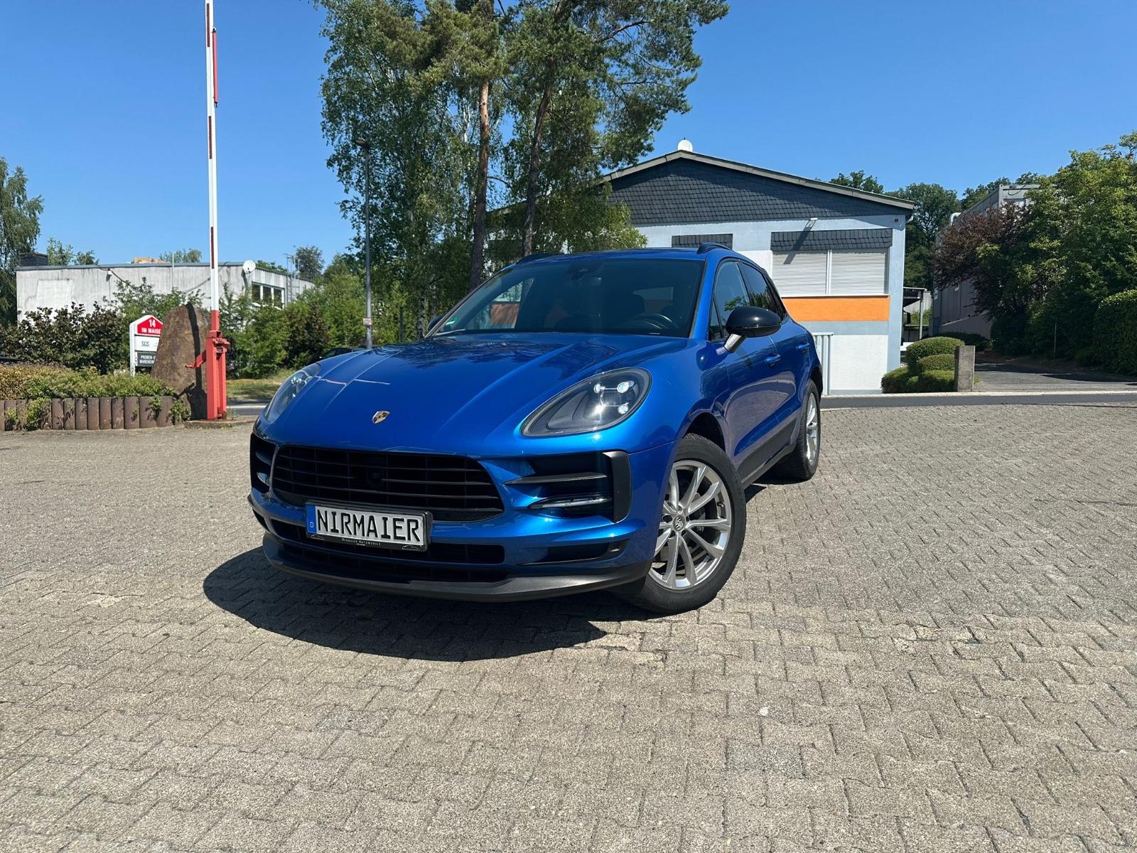 Porsche MACAN AHK ACC KAMERA LED SCHECKHEFT DEUTSCH