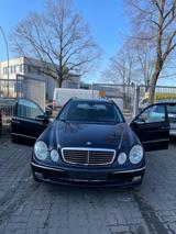 Mercedes-Benz E 240 4MATIC T CLASSIC Classic - Mercedes-Benz E 240 Gebrauchtwagen in Berlin