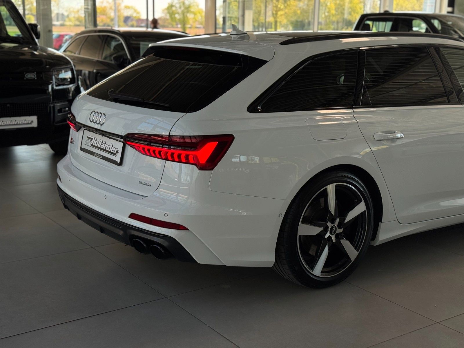 Fahrzeugabbildung Audi S6 Avant 3.0 TDI quattro "PANO Matrix-LED LM 20"