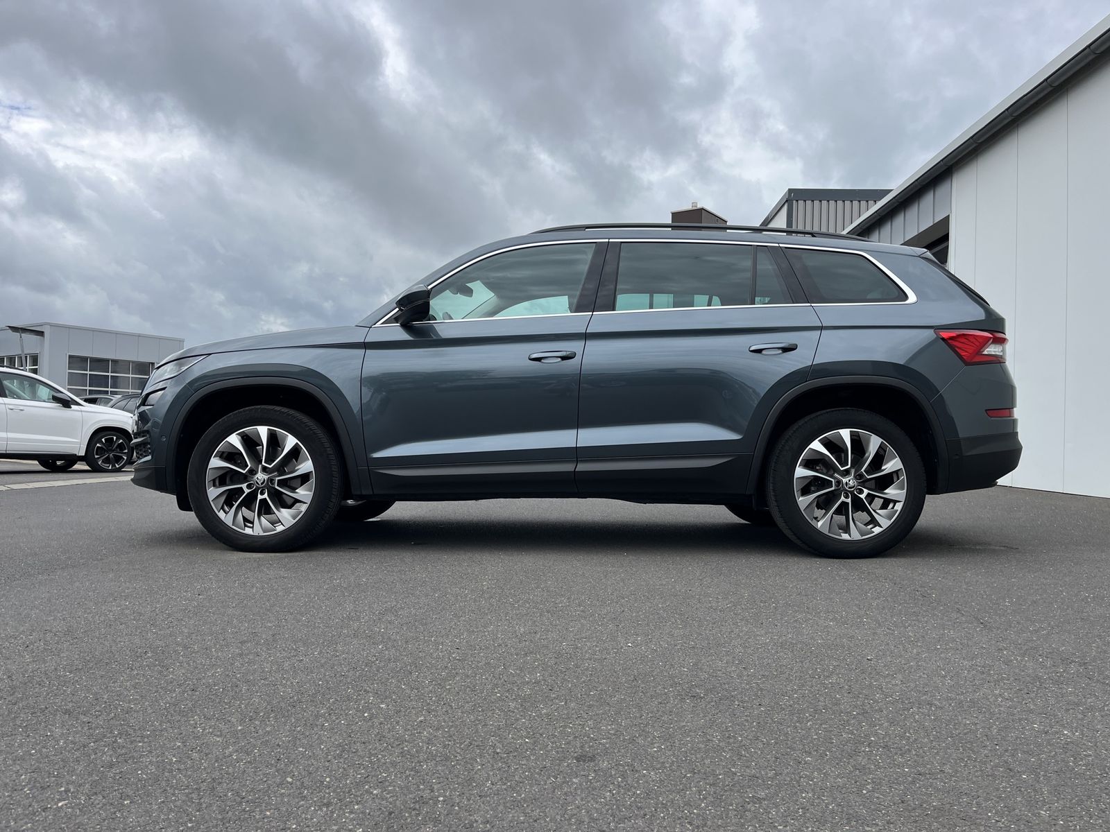 Skoda Kodiaq 2.0 TDI 4x4 DSG Clever 191€ m.20% Anz. AH imagem 2