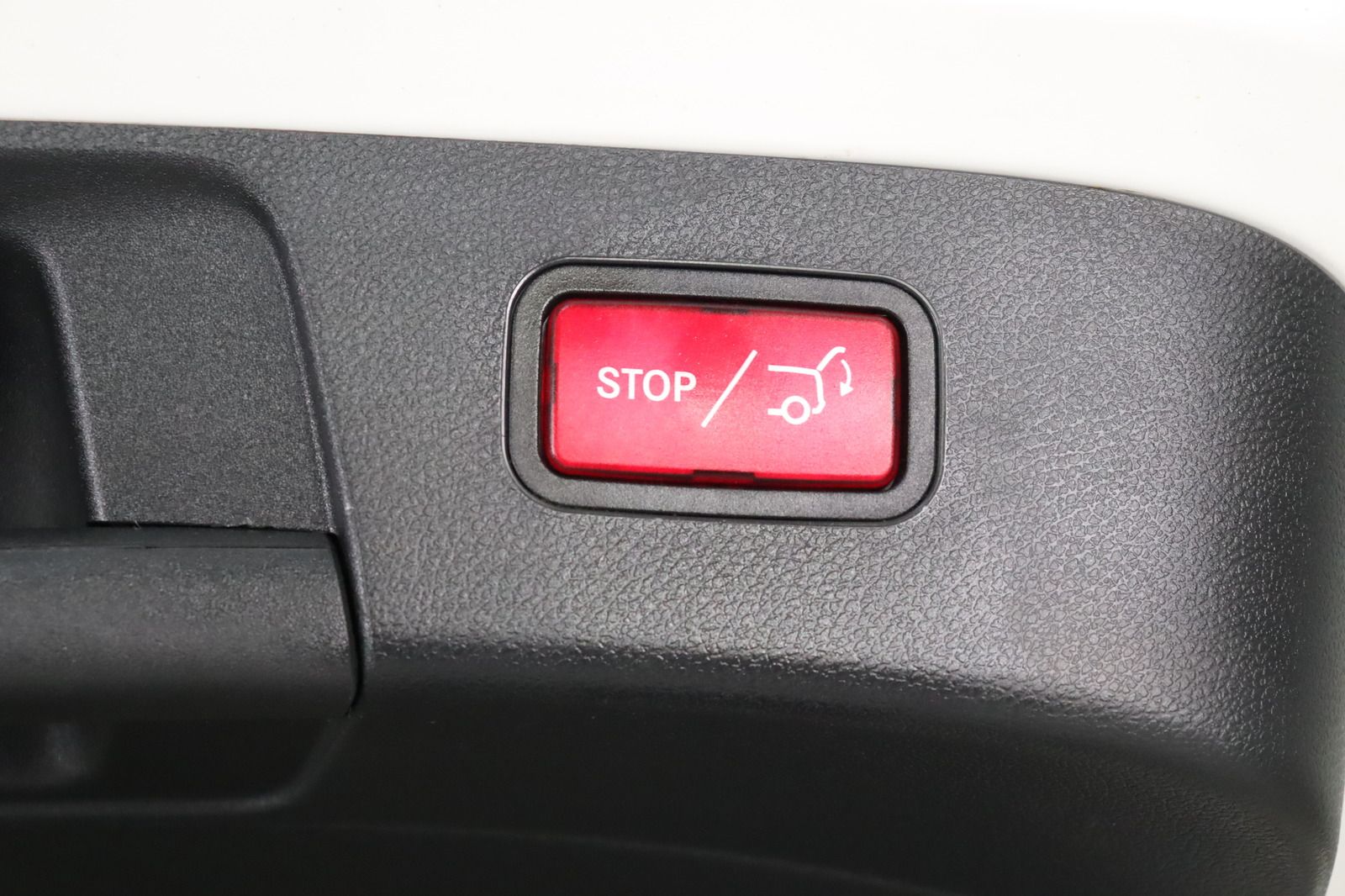 Fahrzeugabbildung Mercedes-Benz GLA 220 d AMG-line * LED * Navi * Pano