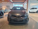 Kia Ceed SW 1.6 CRDI  DCT - Kia: Cee D SW Crdi