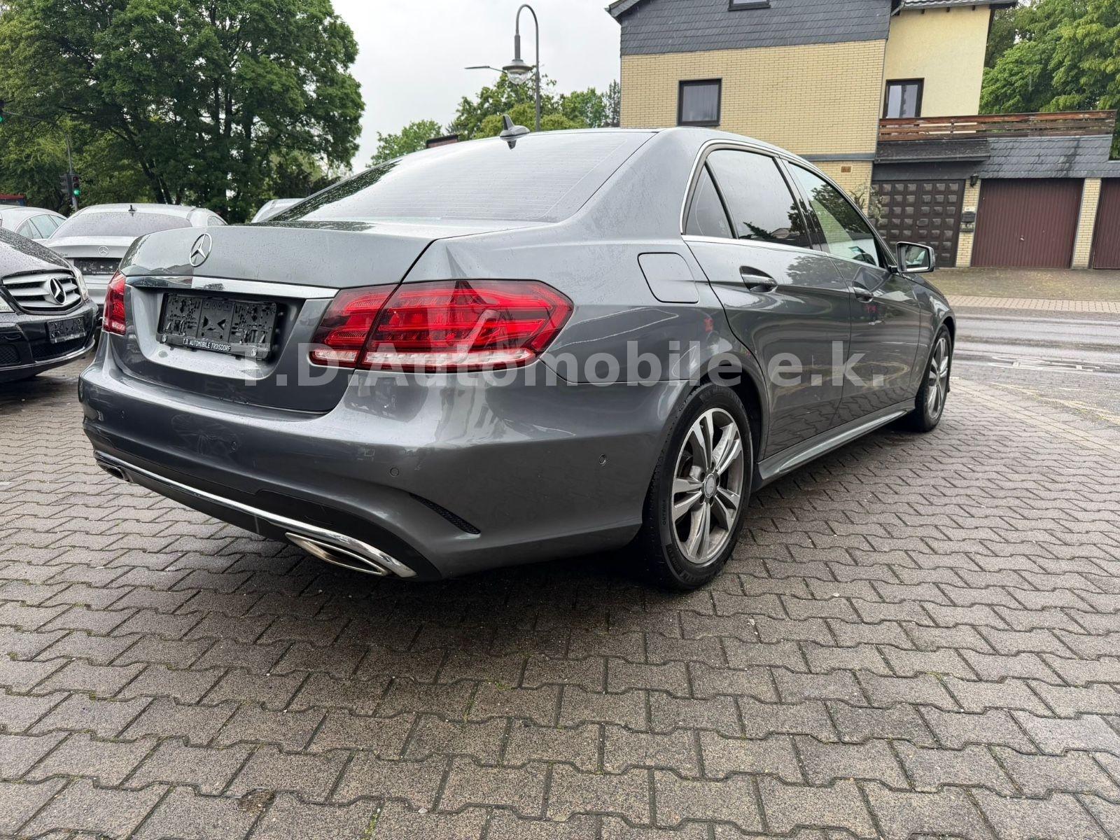 Mercedes-Benz E 220  Limousine  BlueEfficiency Edition /AMG/