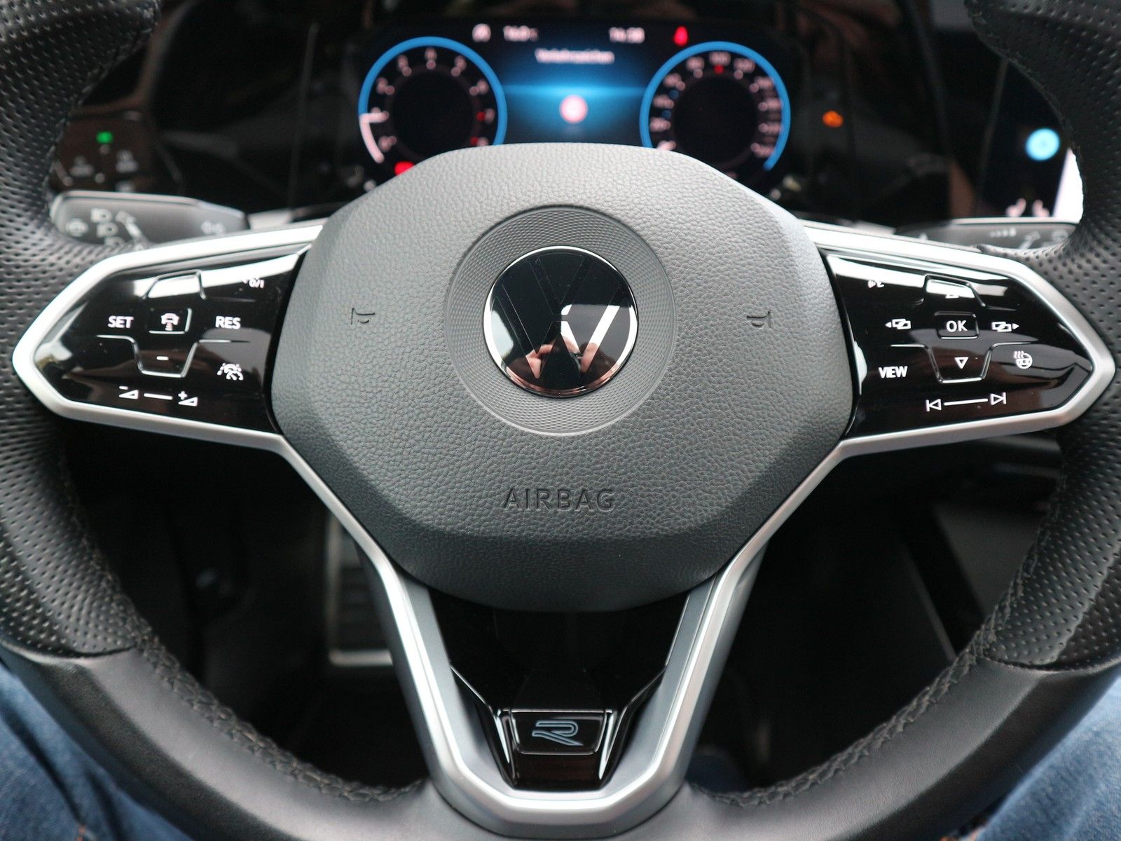 Volkswagen Golf - Bild 13