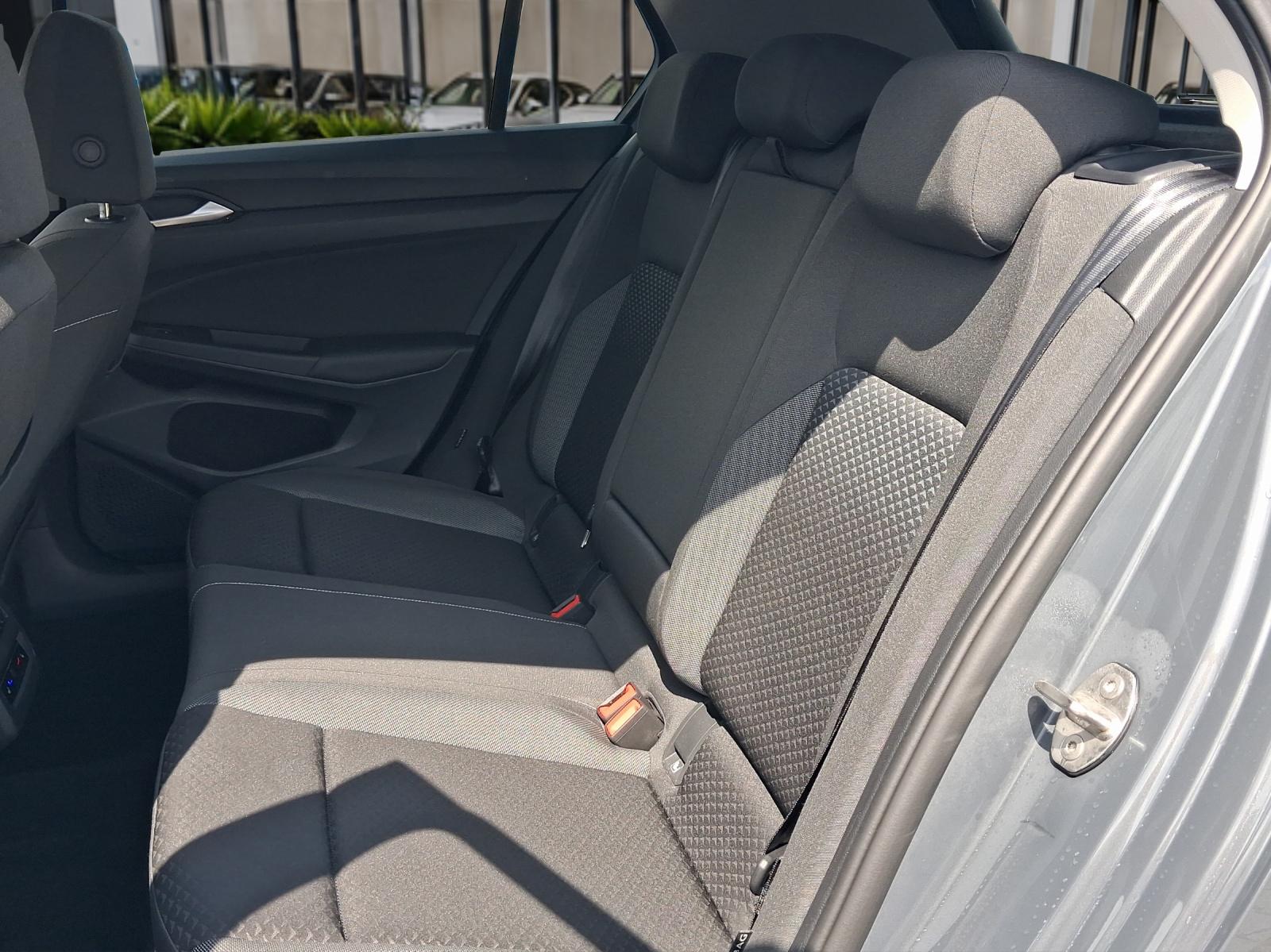 Volkswagen Golf 1,5 l TSI 6-Gang Active, миниатюра 7