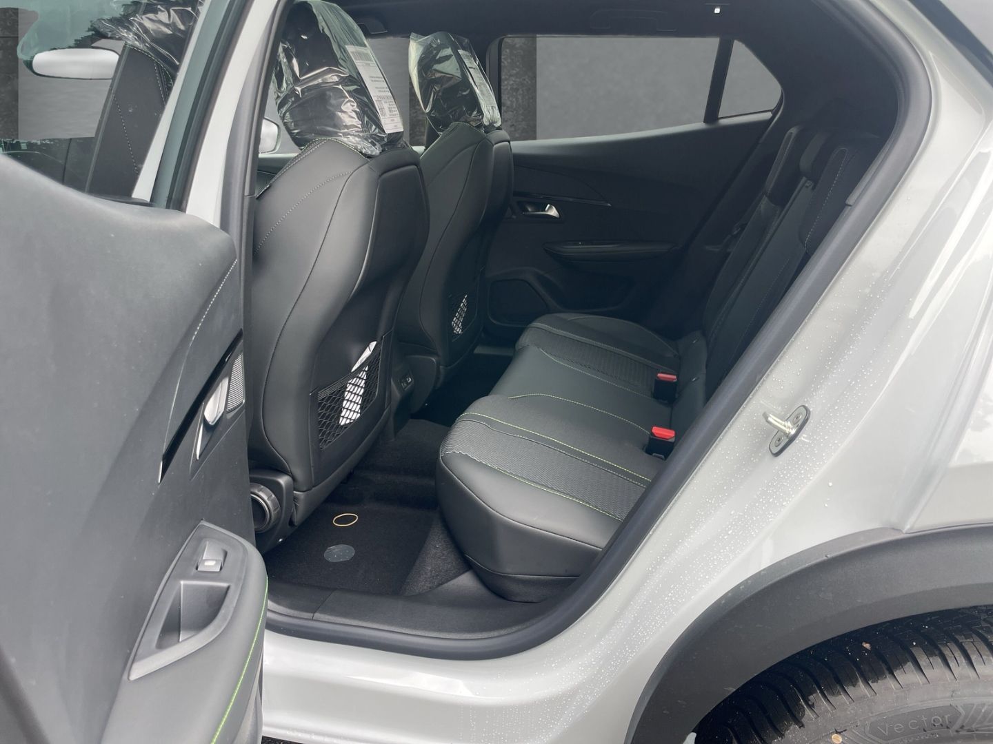 Peugeot 2008 - Bild 9