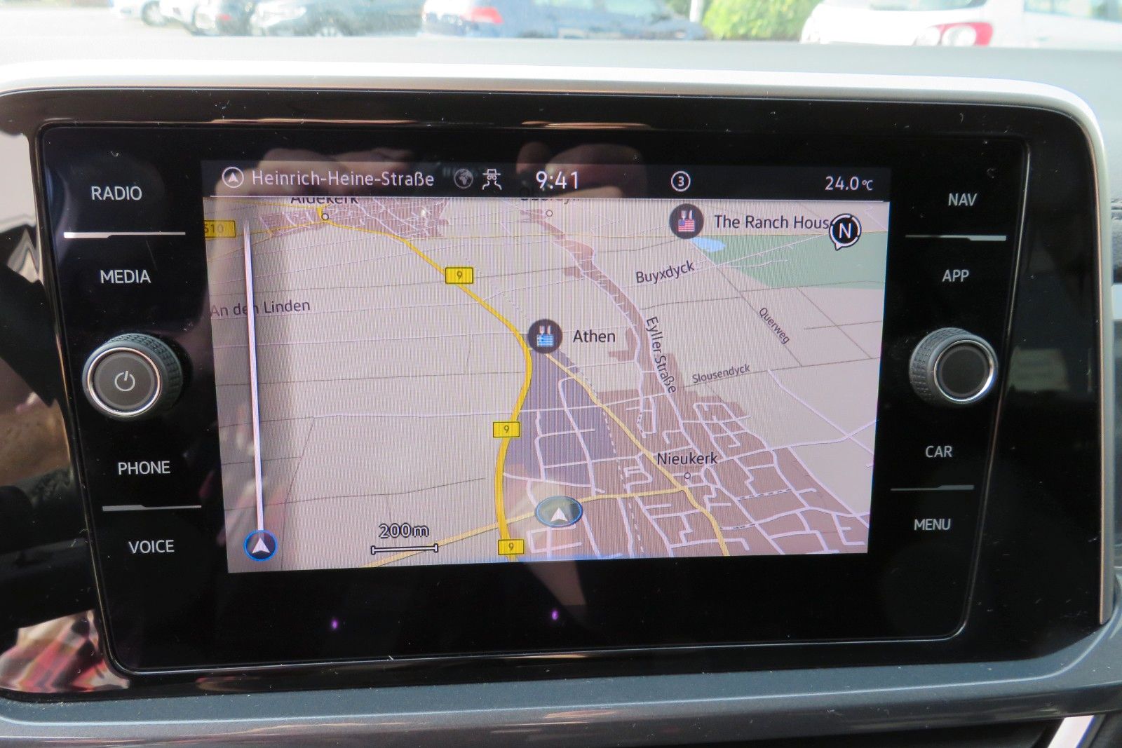 Fahrzeugabbildung Volkswagen T-Roc Style KAMERA ACC NAVI APP SITZH DIGI-COPI