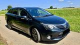Toyota Avensis Combi 2,2-l-D-4D Edition Edition - Toyota Avensis: Co2
