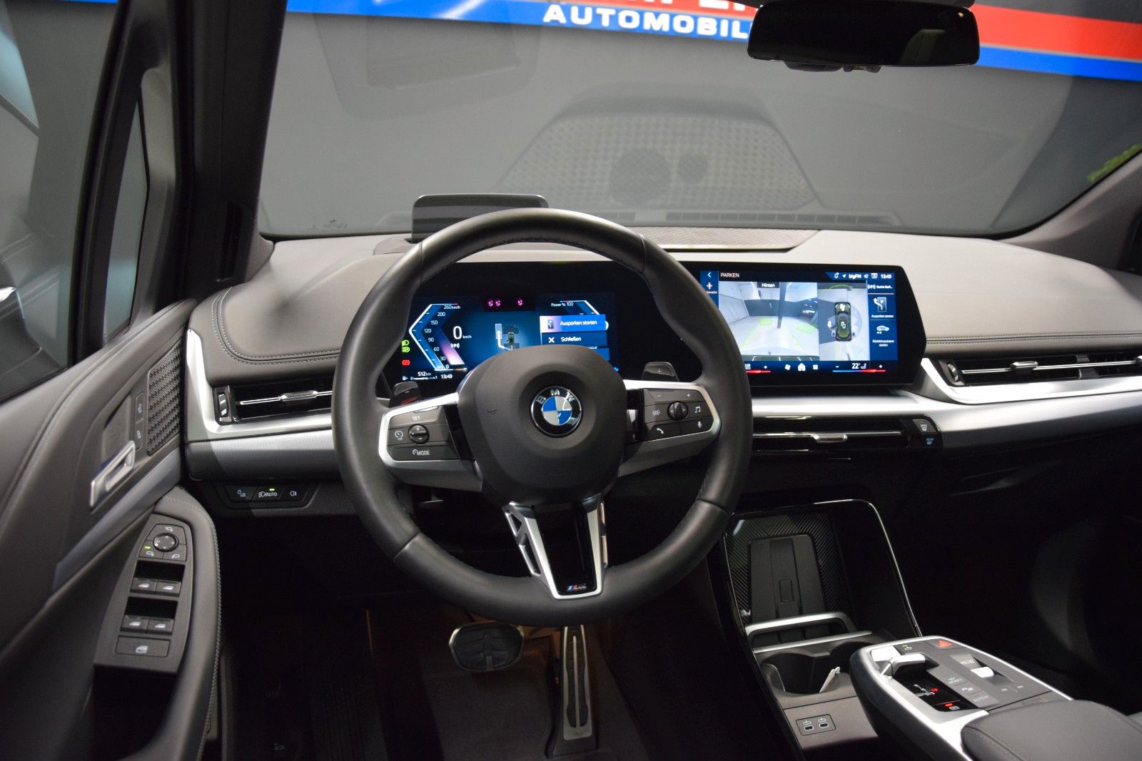 Fahrzeugabbildung BMW 218 i Active Tourer M Sport HuD Leder Pano AHK