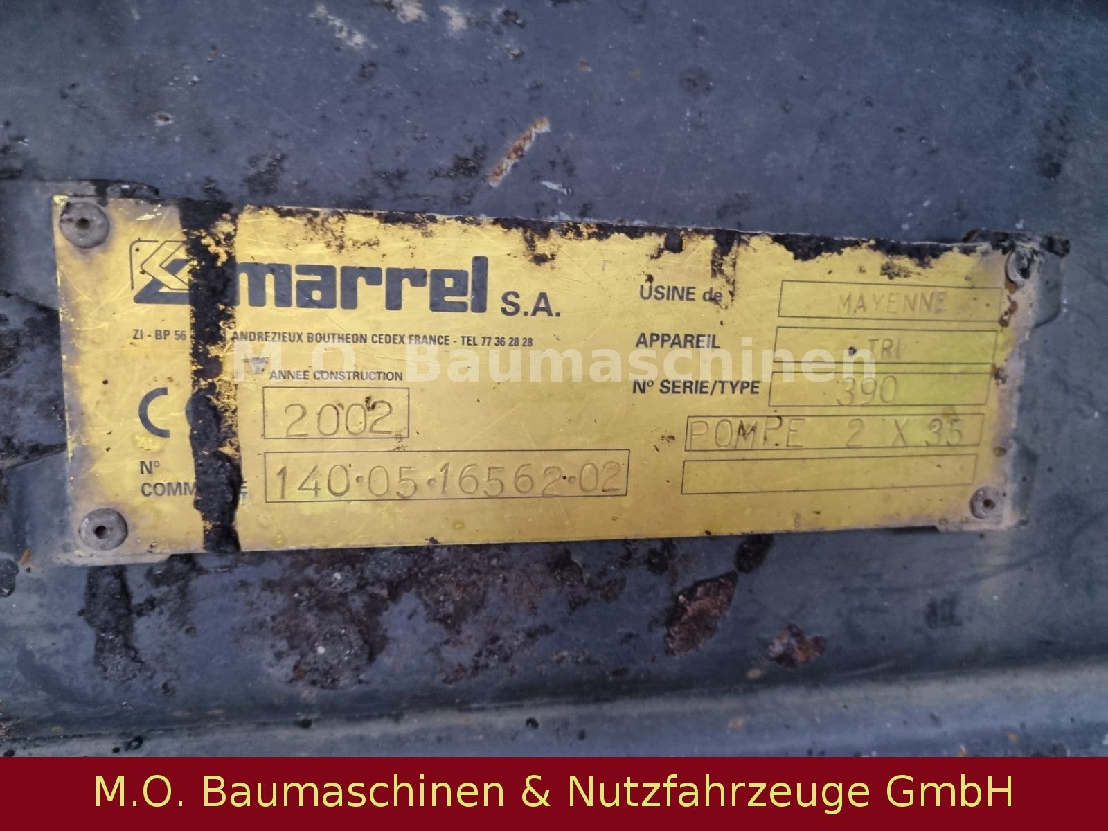 Fahrzeugabbildung Renault Kerax 370 / 8x4 / Bordmatik / Blattfederung/12m³