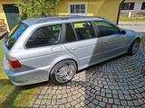 BMW 5er BMW 520i Touring E39, AHK, fast Youngt... - BMW 520 aus 2002: Kombi