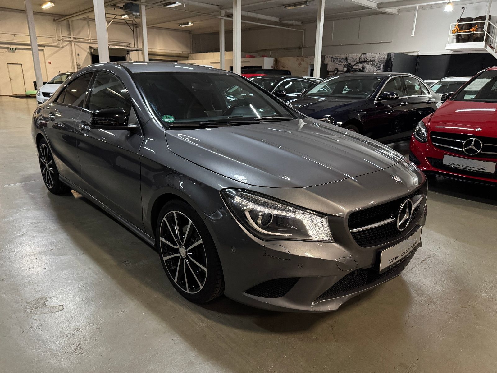 Fahrzeugabbildung Mercedes-Benz CLA 180 Coupe SPORTPAKET URBAN NIGHT NAVI KAMERA