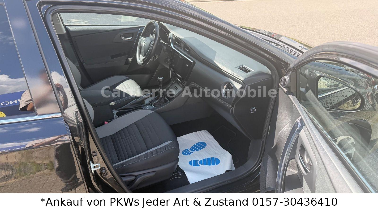Toyota Auris 2015 — photo 31