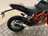 KTM Duke 390 - KTM DUKE 390