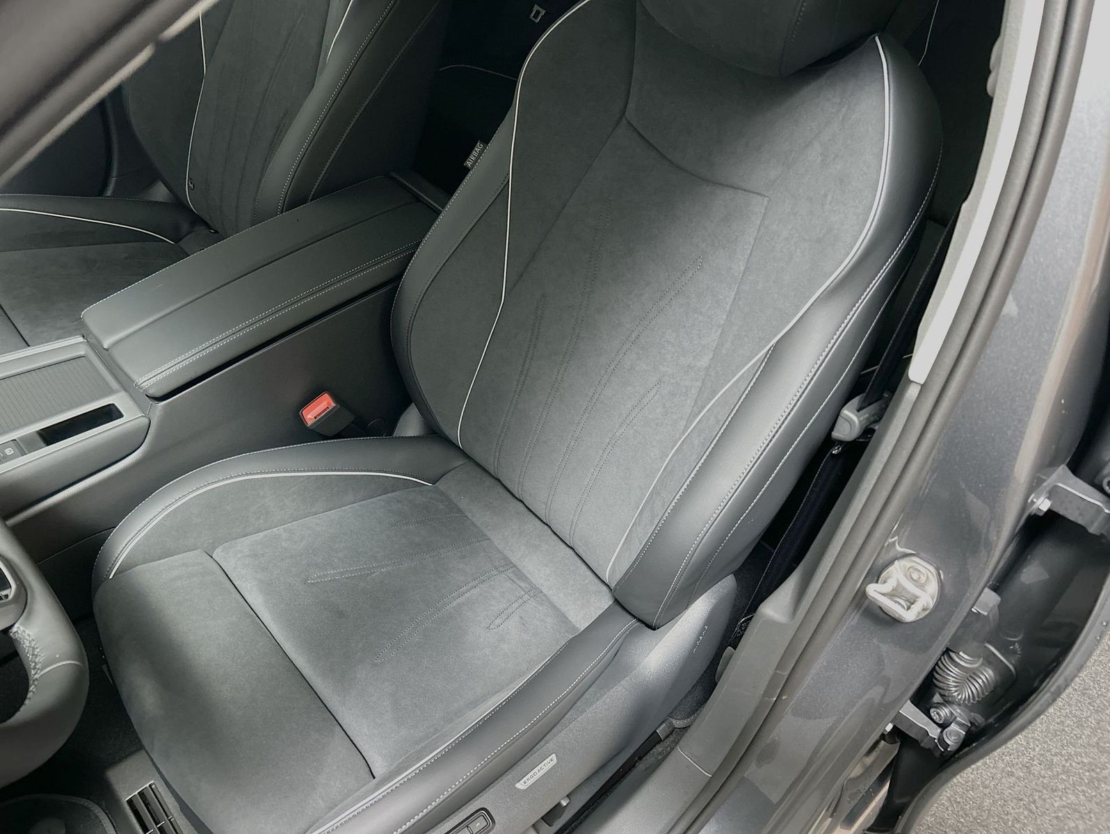 Volkswagen Passat - Bild 11