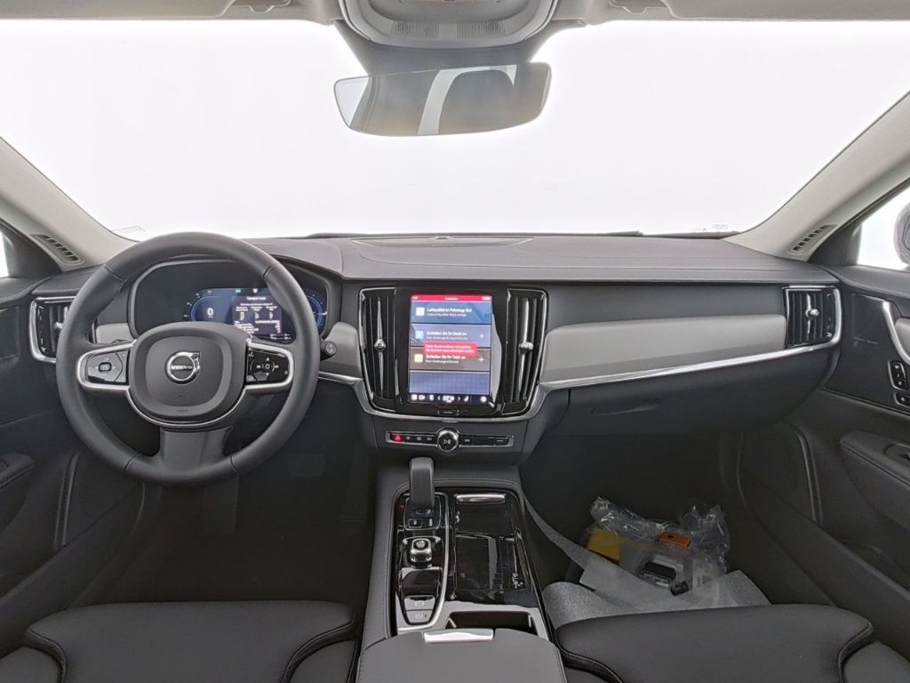Volvo V90 Kombi Plus Dark Recharge Plug-In Hybrid AWD  foto 5