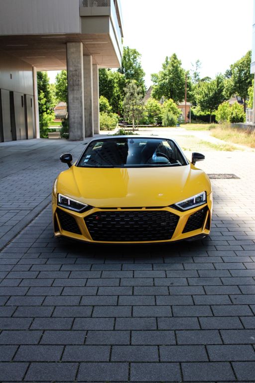 Audi R8