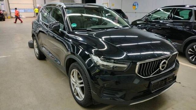 Volvo XC 40  Inscription