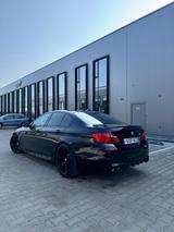 BMW M5 M5 - BMW M5: 5
