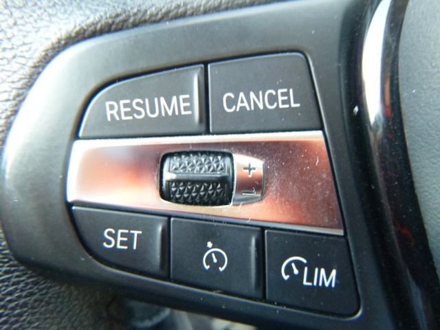 Fahrzeugabbildung BMW 118 i Advantage >NAV/Sitzheiz/PDC/TEMP<