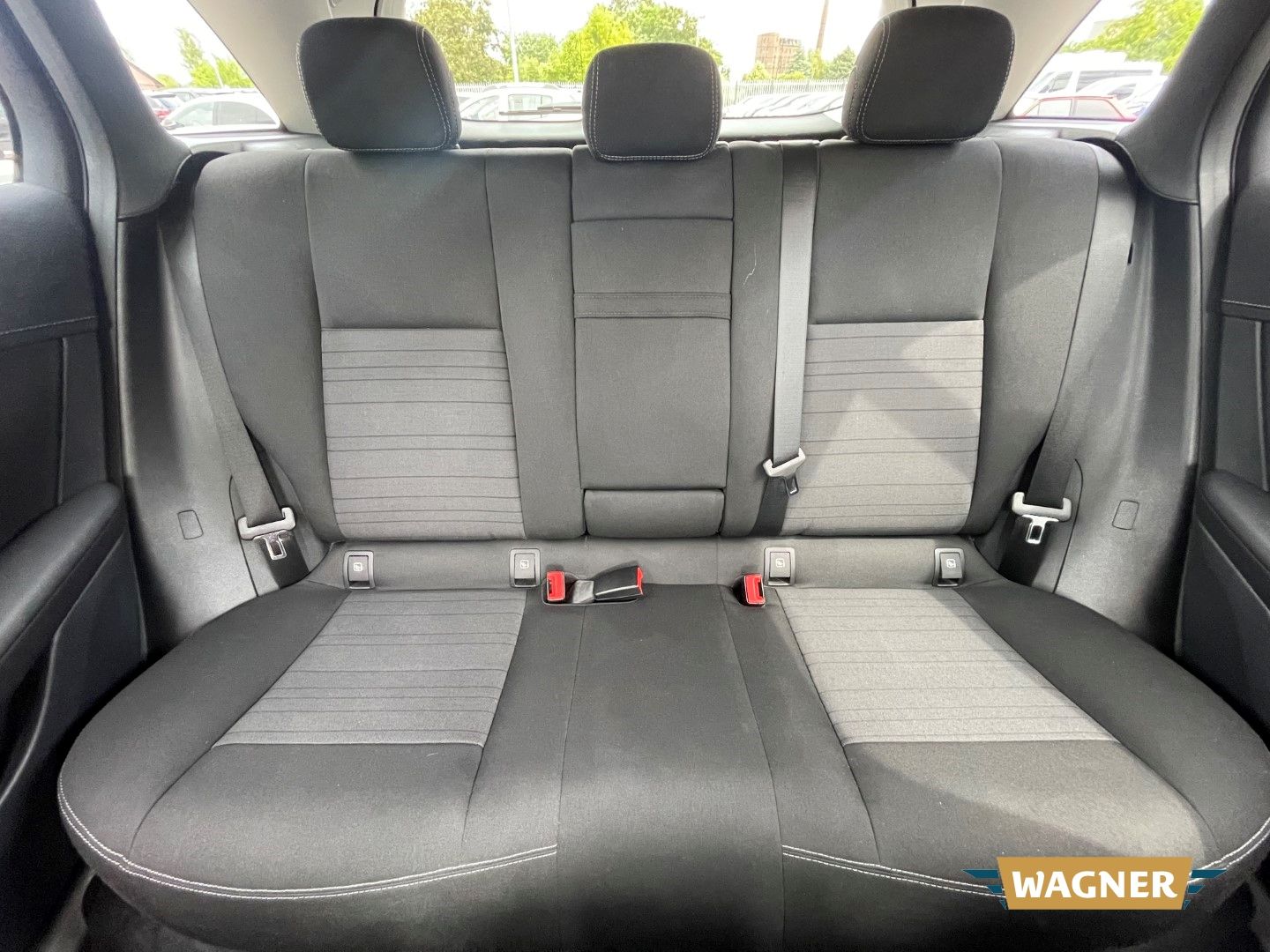 Fahrzeugabbildung Mercedes-Benz GLC 300 de 4Matic EU6d Totwinkelassistent