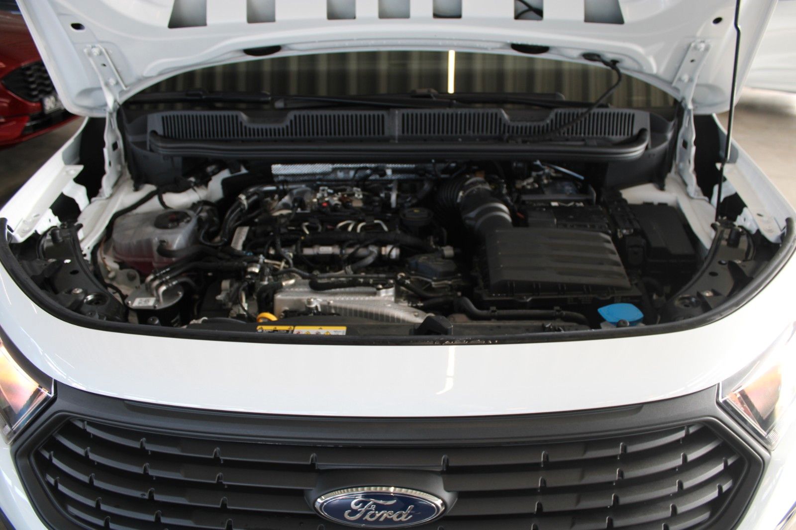 Fahrzeugabbildung Ford Transit Connect TREND L2 Lang AHK IACC NAVI uvm.