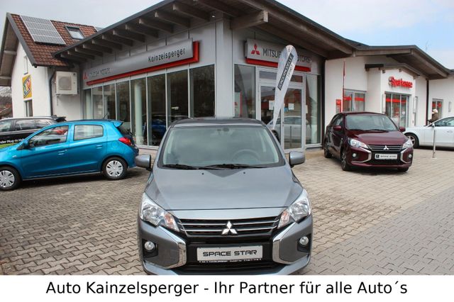 Ein Mitsubishi Space Star der zum Leasing angeboten wird.