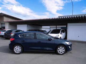 Ford Focus - 8