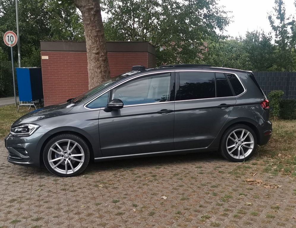 Image of Volkswagen Golf Sportsvan