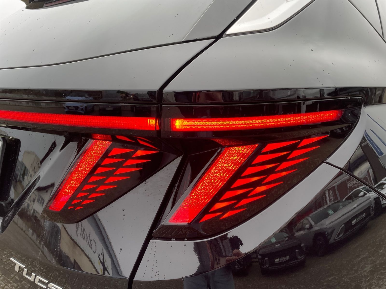 Fahrzeugabbildung Hyundai TUCSON 1.6 T-GDI Prime Hybrid 4WD Assi PanoDach