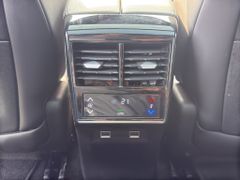 Fahrzeugabbildung DS Automobiles DS 7 BlueHDI 130 Aut. OPERA LEDER Panoramadach