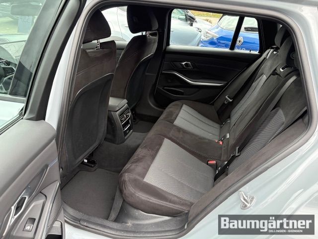 Fahrzeugabbildung BMW 330 i xDrive M-Sport Touring Kamera/ACC/Sitzh.