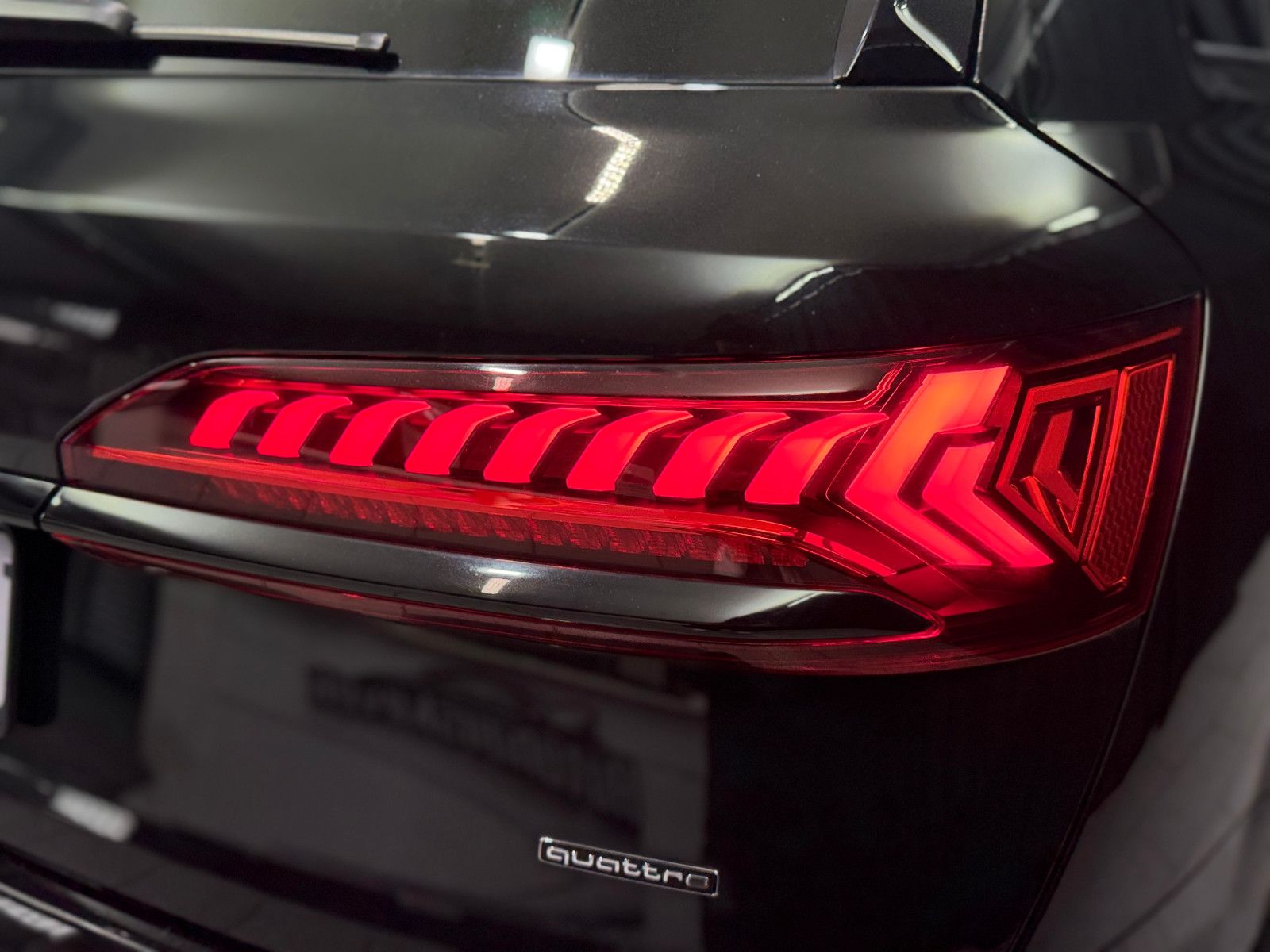 Fahrzeugabbildung Audi Q7 45 TDI quattro S line|PANO|KAMERA