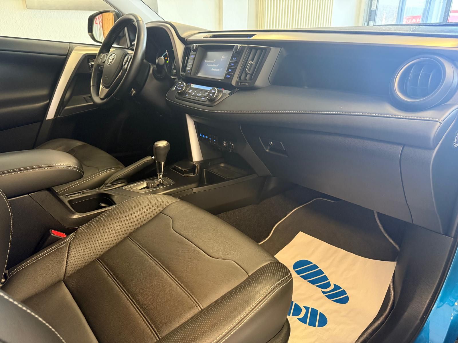 Fahrzeugabbildung Toyota RAV 4 RAV4 Hybrid Edition/ 1.HAND/AHK/KAMERA/LED