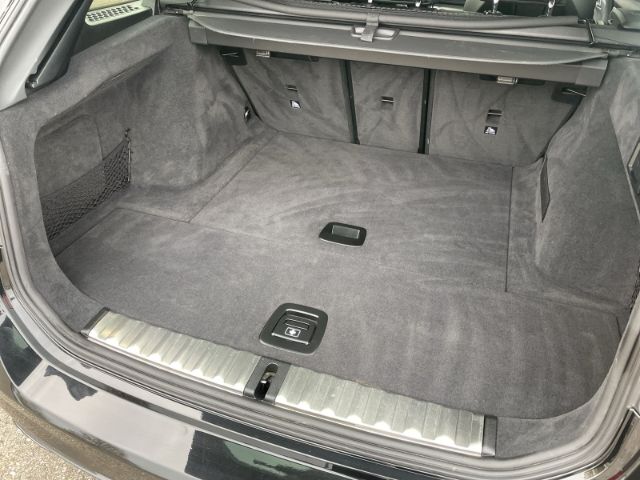 Fahrzeugabbildung BMW 340 i M xDrive Mild-Hybrid Autom. AHK, Panoramad