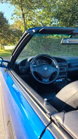 BMW 320i Cabrio, M Paket, Vollleder, Eisenmann uvm. - BMW 320: M Paket 320i