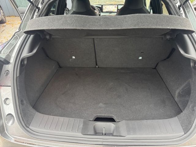 Fahrzeugabbildung Nissan JUKE 1.6 HYBRID 143 PS 4AMT N-CONNECTA Winter II