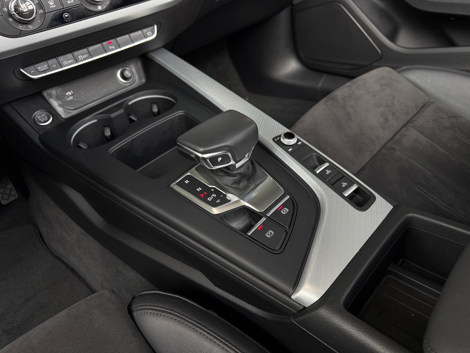 Fahrzeugabbildung Audi A5 Cabrio advanced 40 TFSI S tronic MATRIX KAM