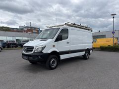 Fahrzeugabbildung Mercedes-Benz Sprinter 313 CDI, 4x4 Allrad, Kastenwagen, AHK