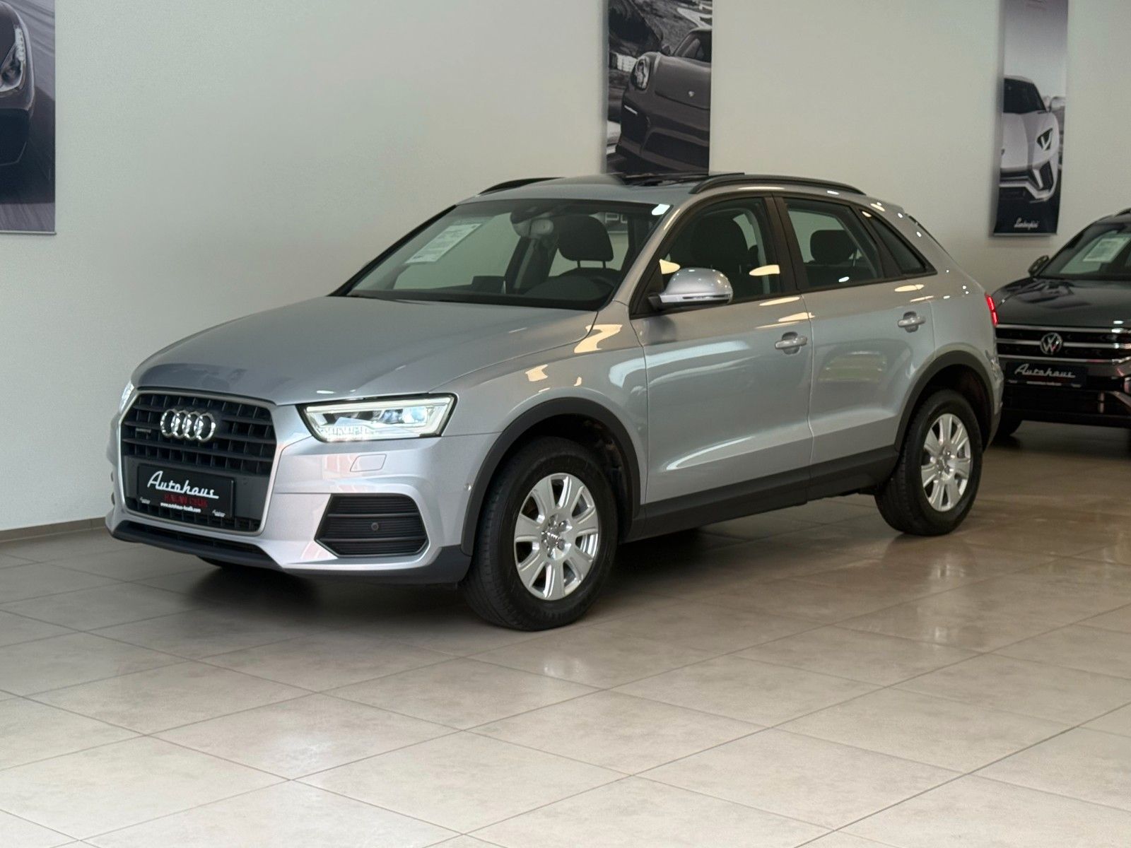 AUDI Q3 2.0 TFSI Quattro Sport*1.HAND*PANO*AHK*R.KAM*