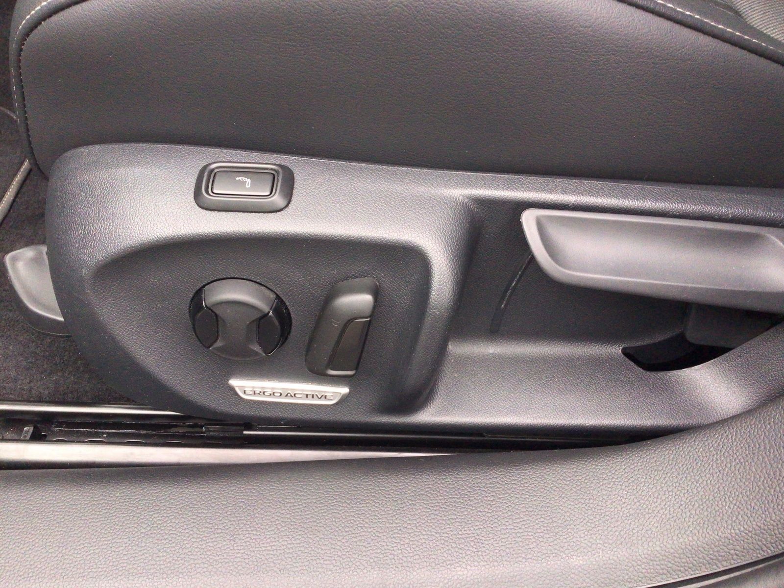 Volkswagen Passat Variant - Bild 19