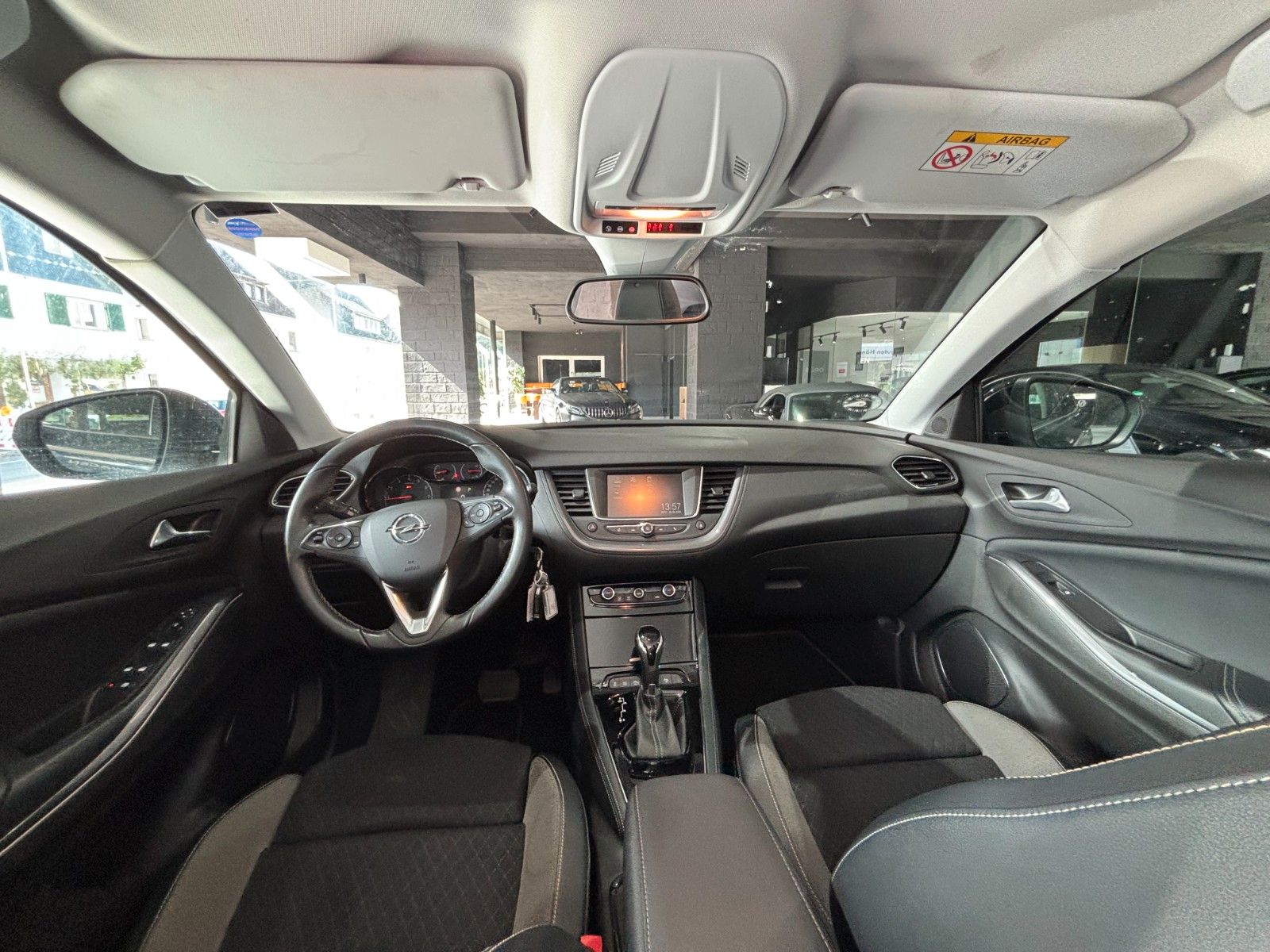 Fahrzeugabbildung Opel Grandland (X) *Klimaauto.*PDC*SHZ+L-Heizung*ACC