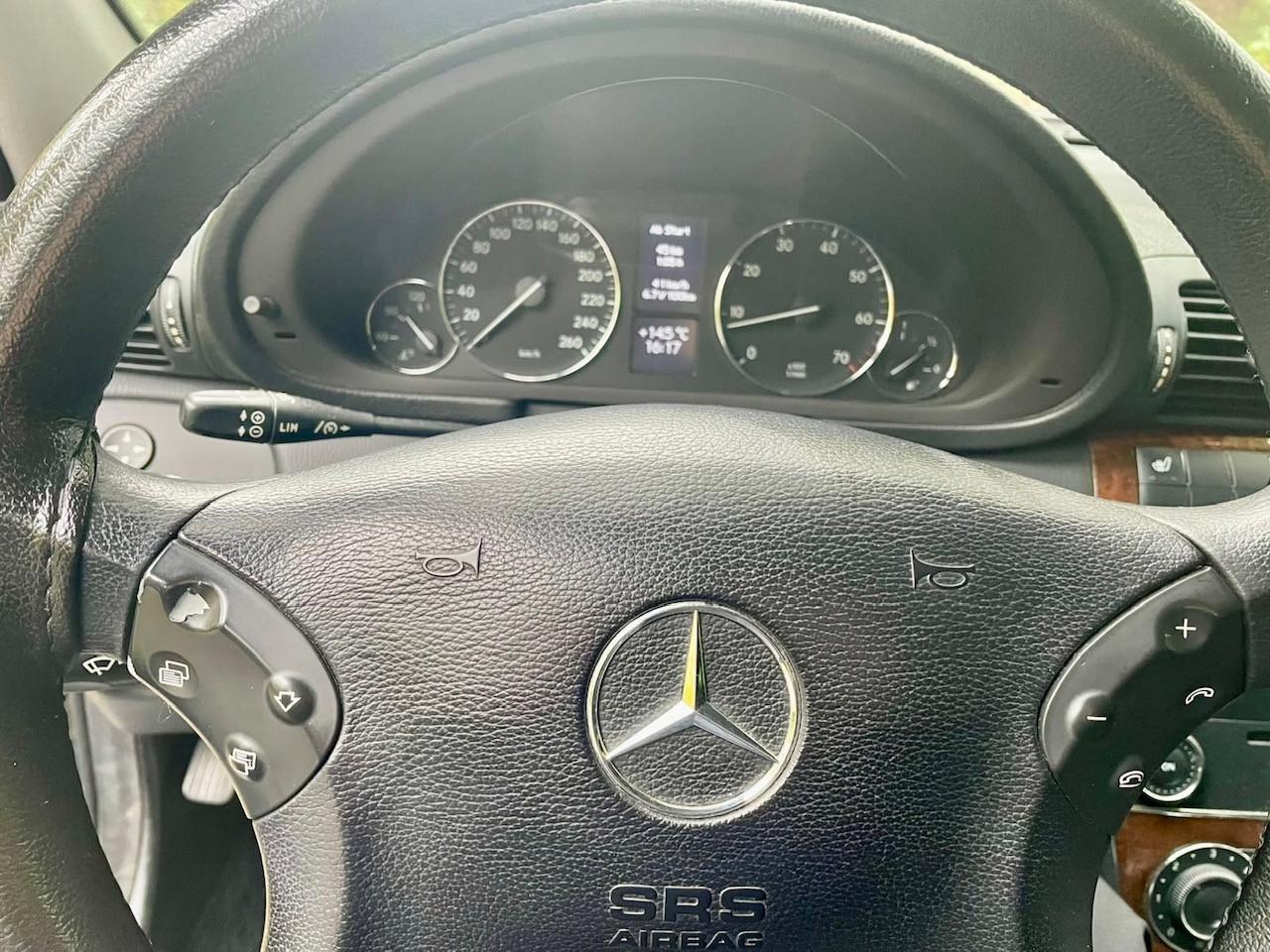 Mercedes-Benz C180 2006 — photo 11