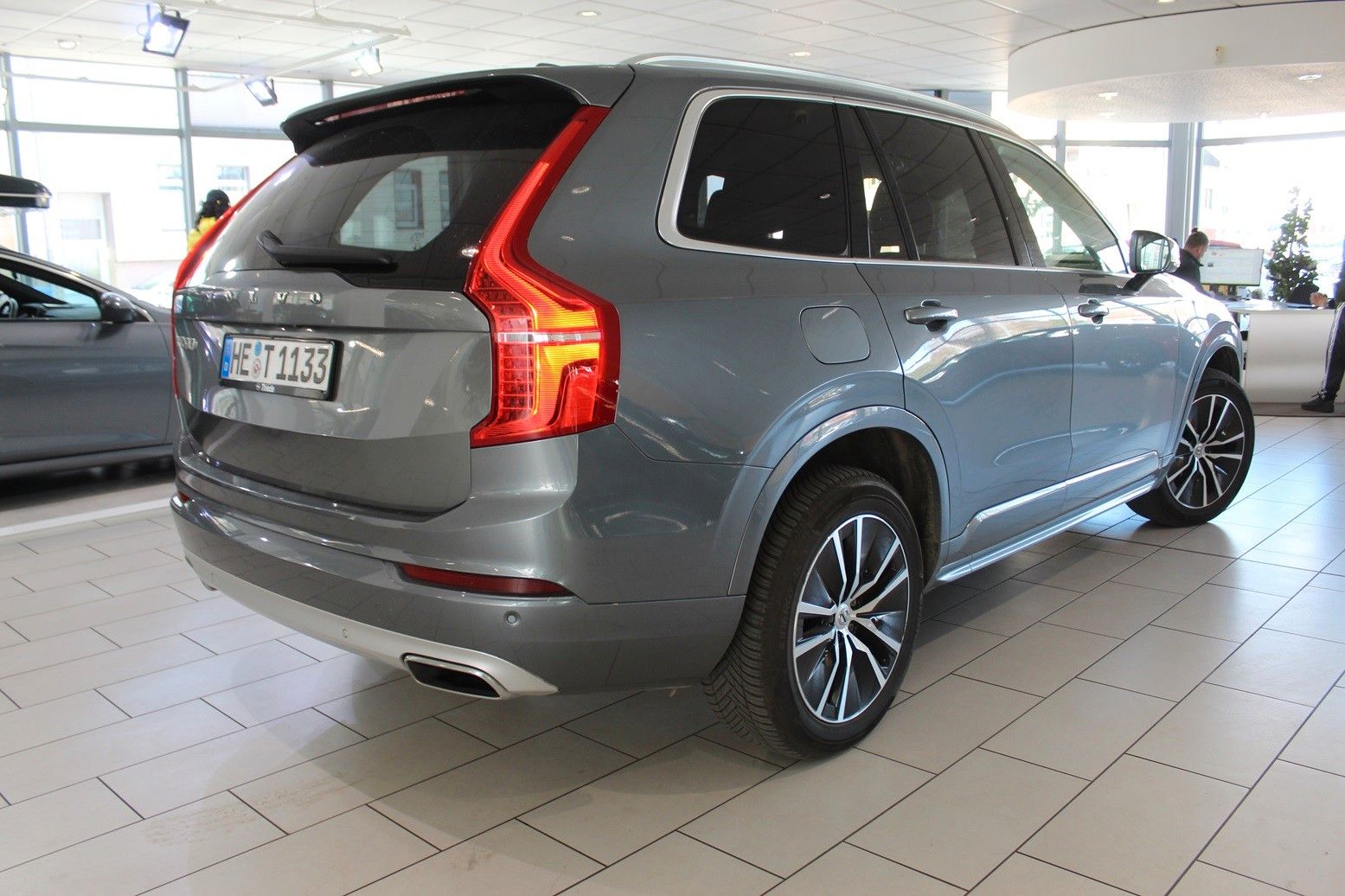 Fahrzeugabbildung Volvo XC90 Momentum Pro  AWD/4xSHZ/LHZ/PANO/LEDER/HUD