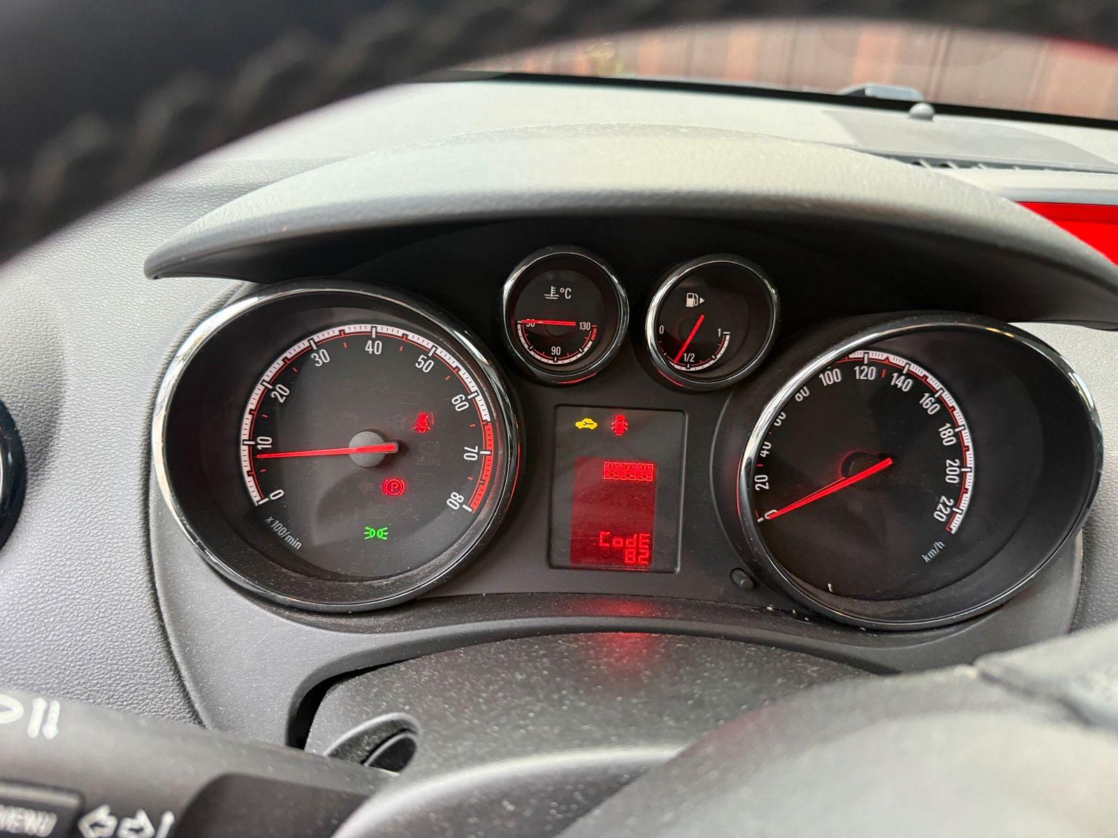 Opel Meriva 2011 — photo 10