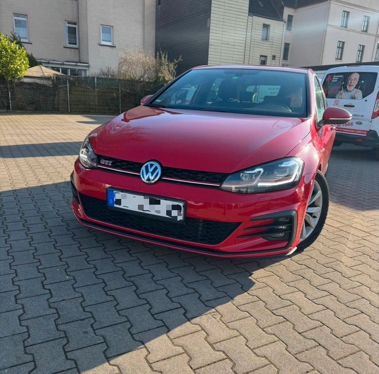 Image of Volkswagen Golf
