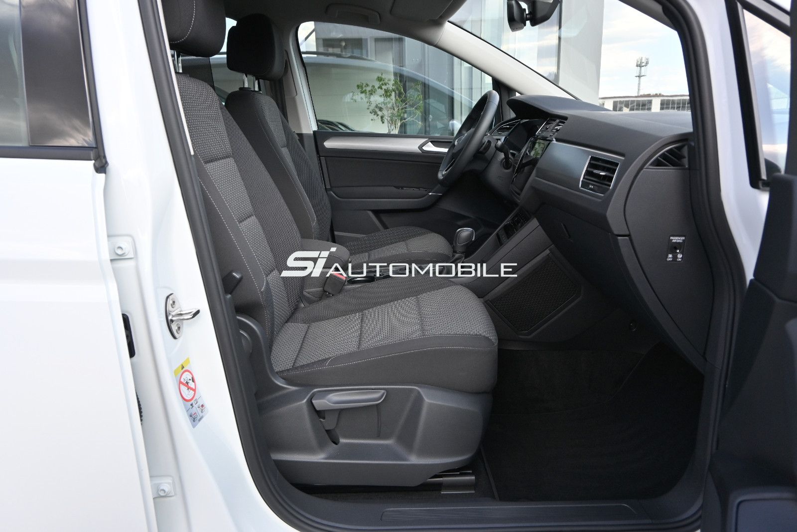 Fahrzeugabbildung Volkswagen Touran 2.0 TDI DSG Comfortline °UVP 58.262€°STHZ