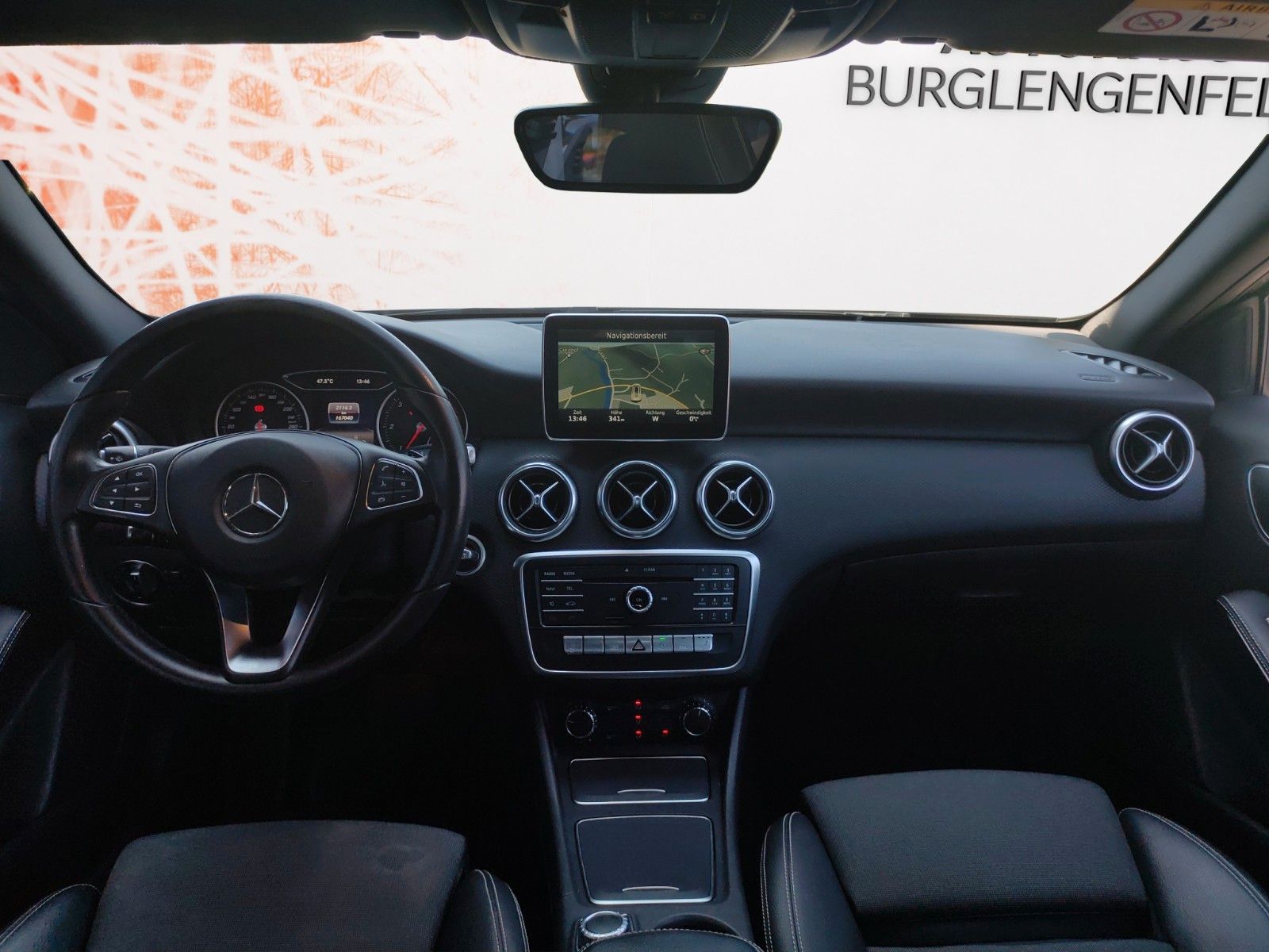 Fahrzeugabbildung Mercedes-Benz A -Klasse A 200 CDI / d ! Navi ! PDC !