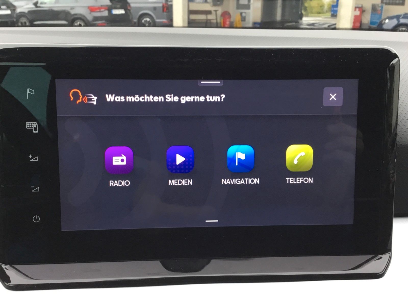 Fahrzeugabbildung SEAT Arona FR 1.5 TSI DSG+AHK+ACC+17"+Navi+Kamera